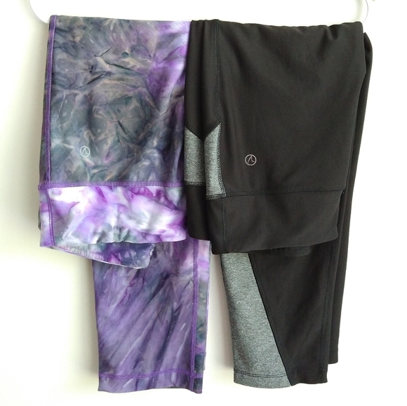 Pair of Vogo by Athletica Medium Workout Leggings - Picture 14 of 14